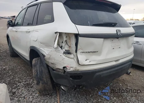 2019 Honda Passport Touring from USA, damaged, VIN 5FNYF7H9XKB001304